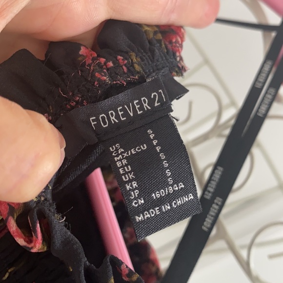 Forever 21 Off-The-Shoulder Floral Print Dress - Picture 10 of 10